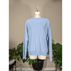 100% mediumweight wool mens medium Pale blue Raffi crew neck sweater